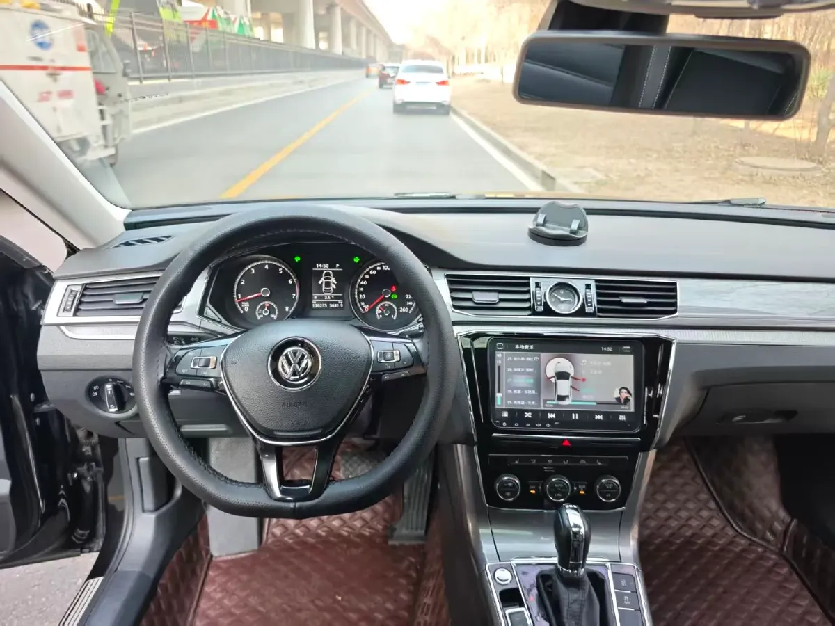 2017 Volkswagen Passat 1.8T 180HP L4 7DCT,autocango,china used car exporter,china ev exporter,chinese used car exporter,chinese used ev exporter