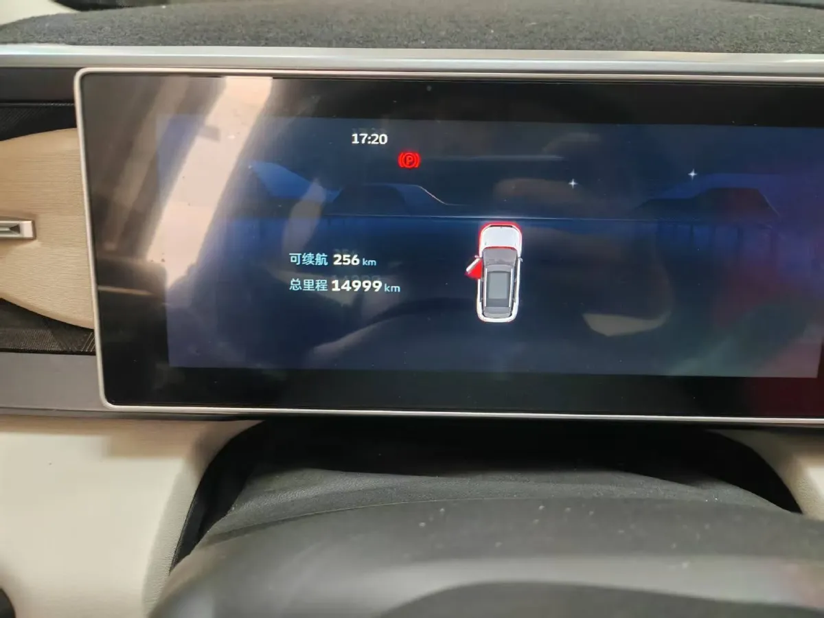 2023 Geely ICON 1.5T 181HP L4 7DCT,autocango,china used car exporter,china ev exporter,chinese used car exporter,chinese used ev exporter