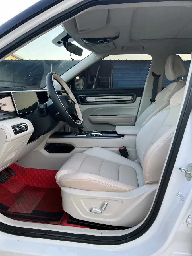 2023 Geely ICON 1.5T 181HP L4 7DCT,autocango,china used car exporter,china ev exporter,chinese used car exporter,chinese used ev exporter