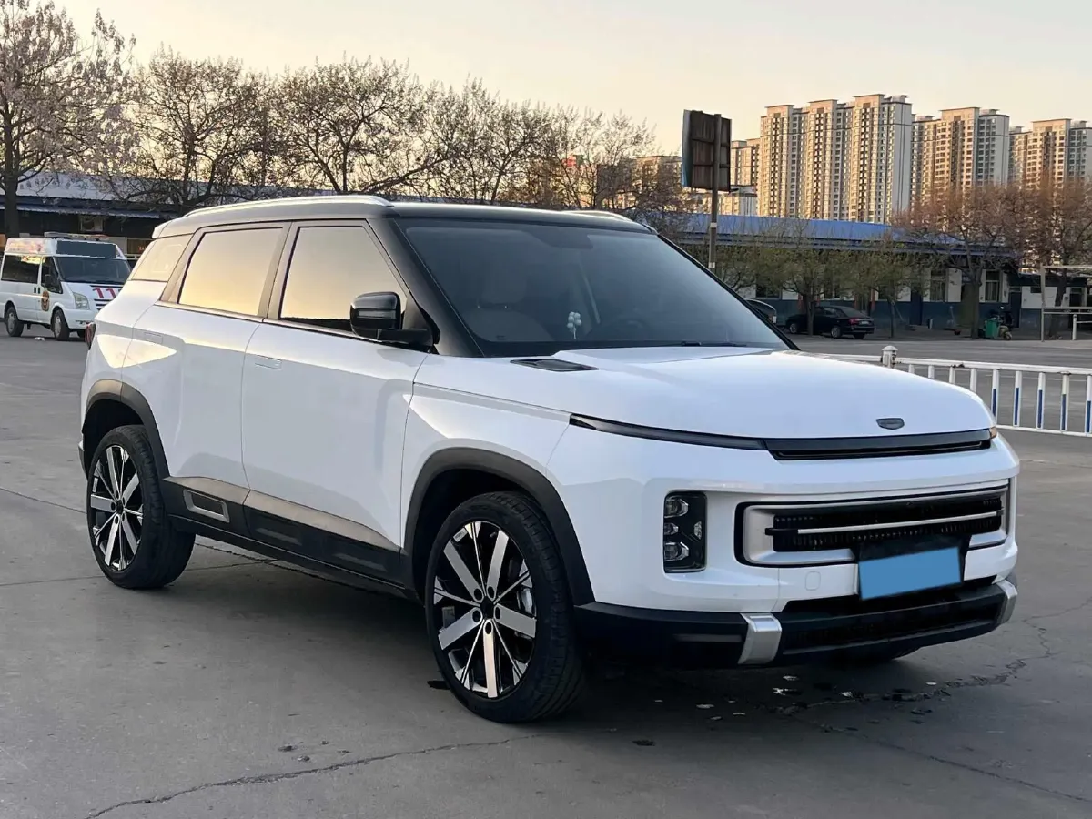 2023 Geely ICON 1.5T 181HP L4 7DCT,autocango,china used car exporter,china ev exporter,chinese used car exporter,chinese used ev exporter