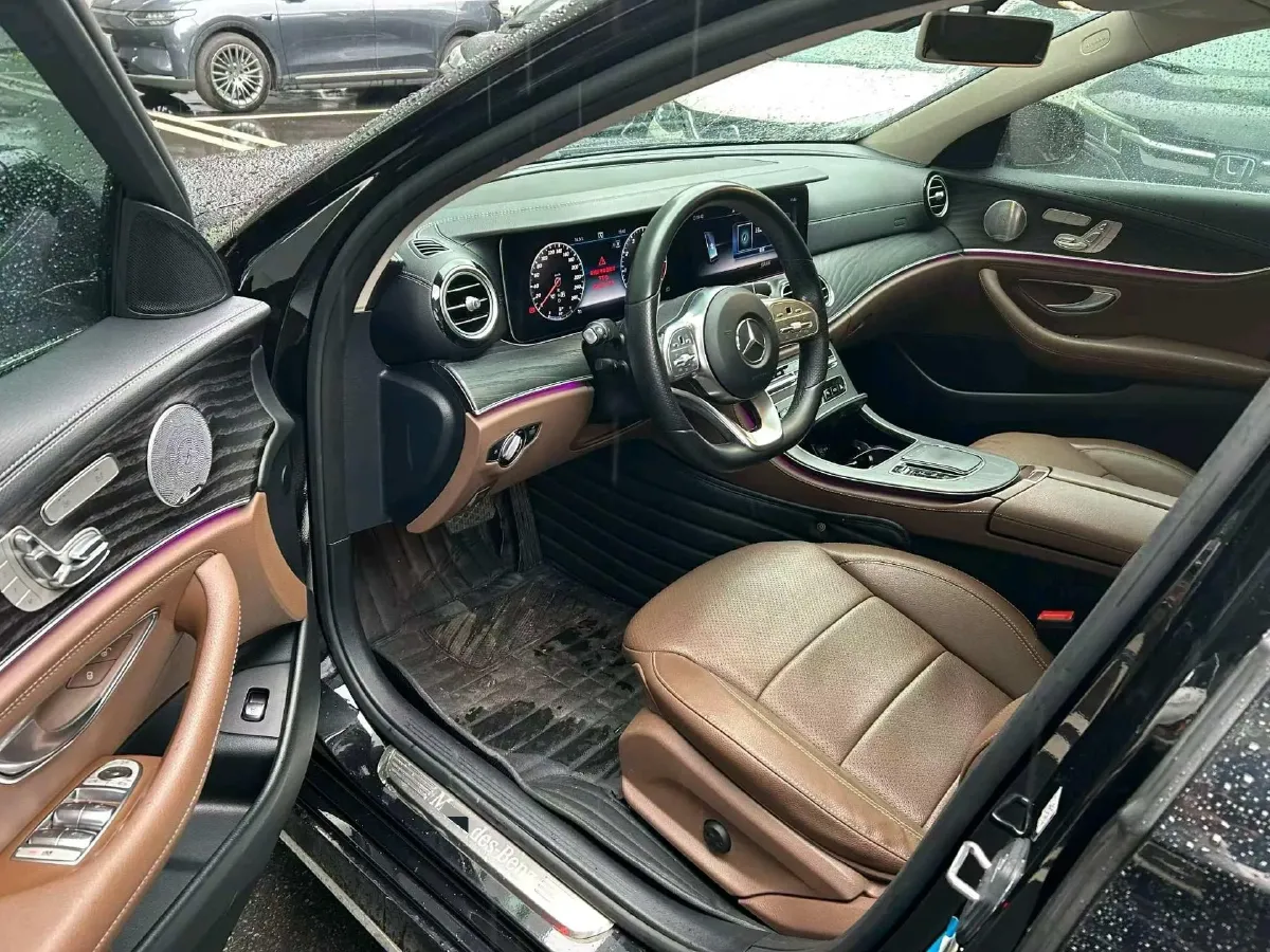 2020 Mercedes-Benz E Class 2.0T 258HP L4 9AT,autocango,china used car exporter,china ev exporter,chinese used car exporter,chinese used ev exporter