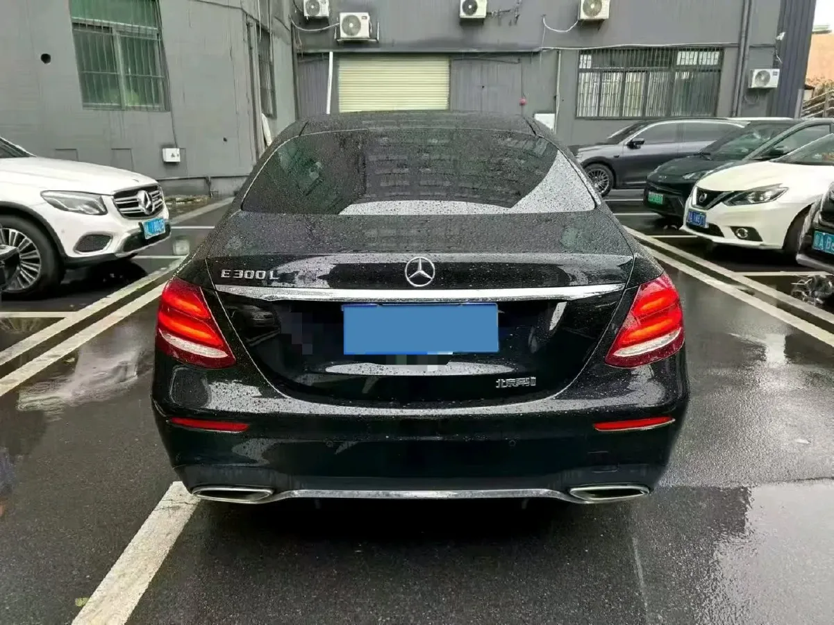 2020 Mercedes-Benz E Class 2.0T 258HP L4 9AT,autocango,china used car exporter,china ev exporter,chinese used car exporter,chinese used ev exporter
