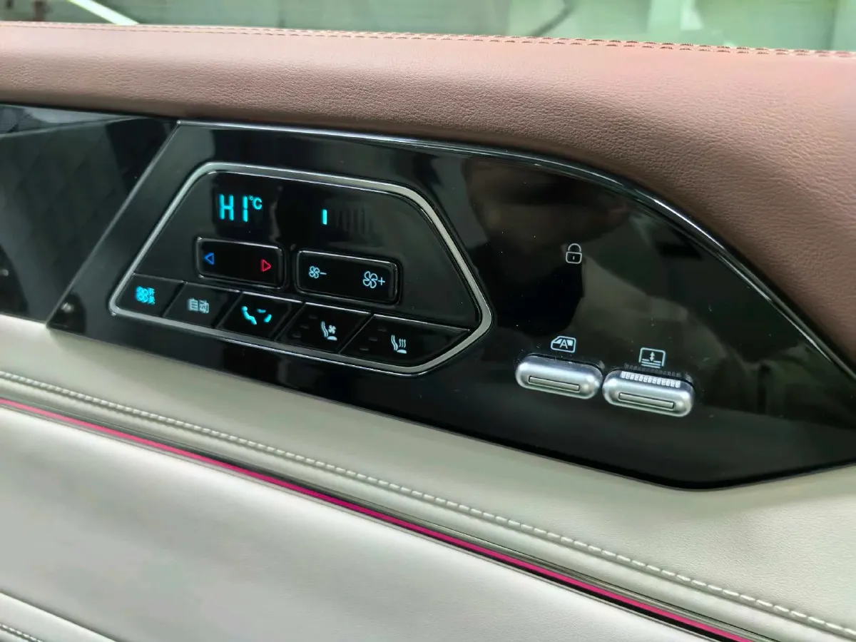 2025 BYD Xia 1.5T 156HP L4 E-CVT PHEV 36.6KWH,autocango,china used car exporter,china ev exporter,chinese used car exporter,chinese used ev exporter