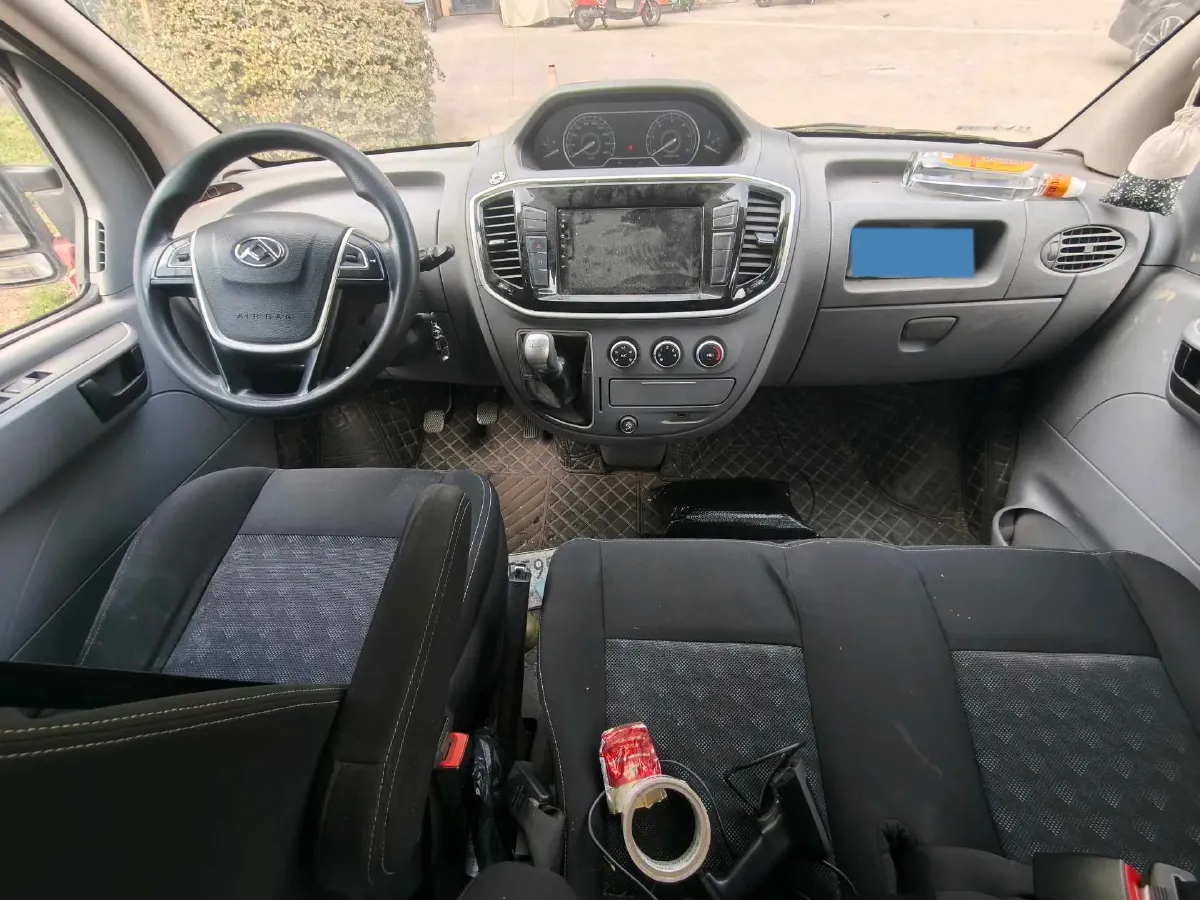 2020 MAXUS XinTu V80 2.5T 136HP L4 6MT,autocango,china used car exporter,china ev exporter,chinese used car exporter,chinese used ev exporter