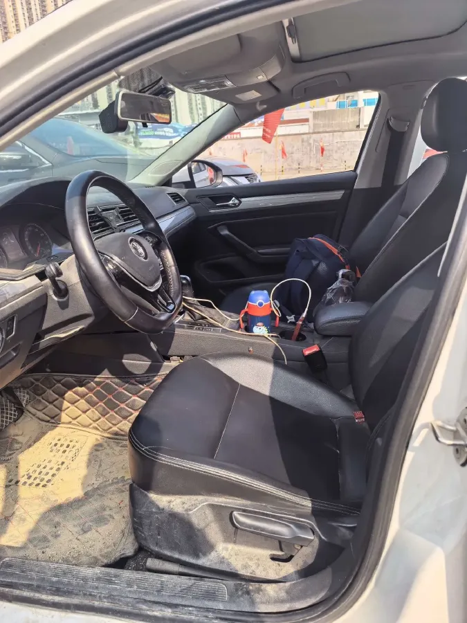 2019 Volkswagen T-Cross 1.4T 150HP L4 7DCT,autocango,china used car exporter,china ev exporter,chinese used car exporter,chinese used ev exporter