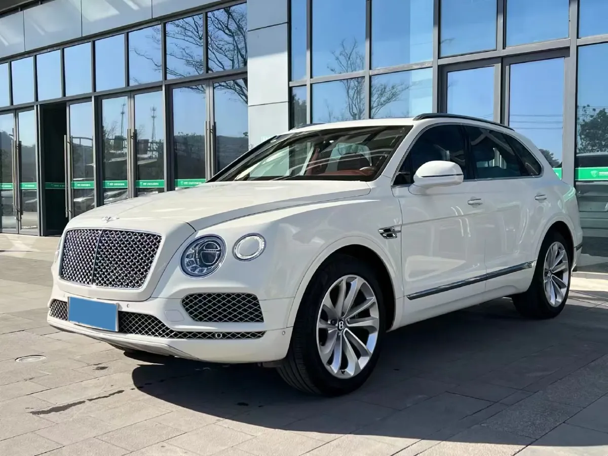 2018 Bentley Bentayga 4.0T 550HP V8 8AT,autocango,china used car exporter,china ev exporter,chinese used car exporter,chinese used ev exporter
