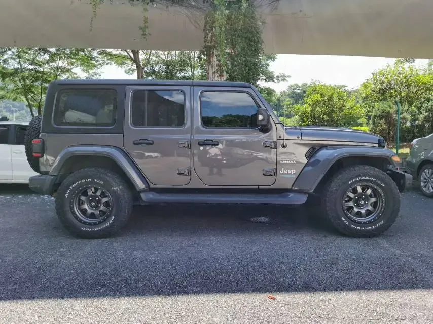 2021 Jeep Wrangler 2.0T 266HP L4 8AT PHEV 17KWH,autocango,china used car exporter,china ev exporter,chinese used car exporter,chinese used ev exporter