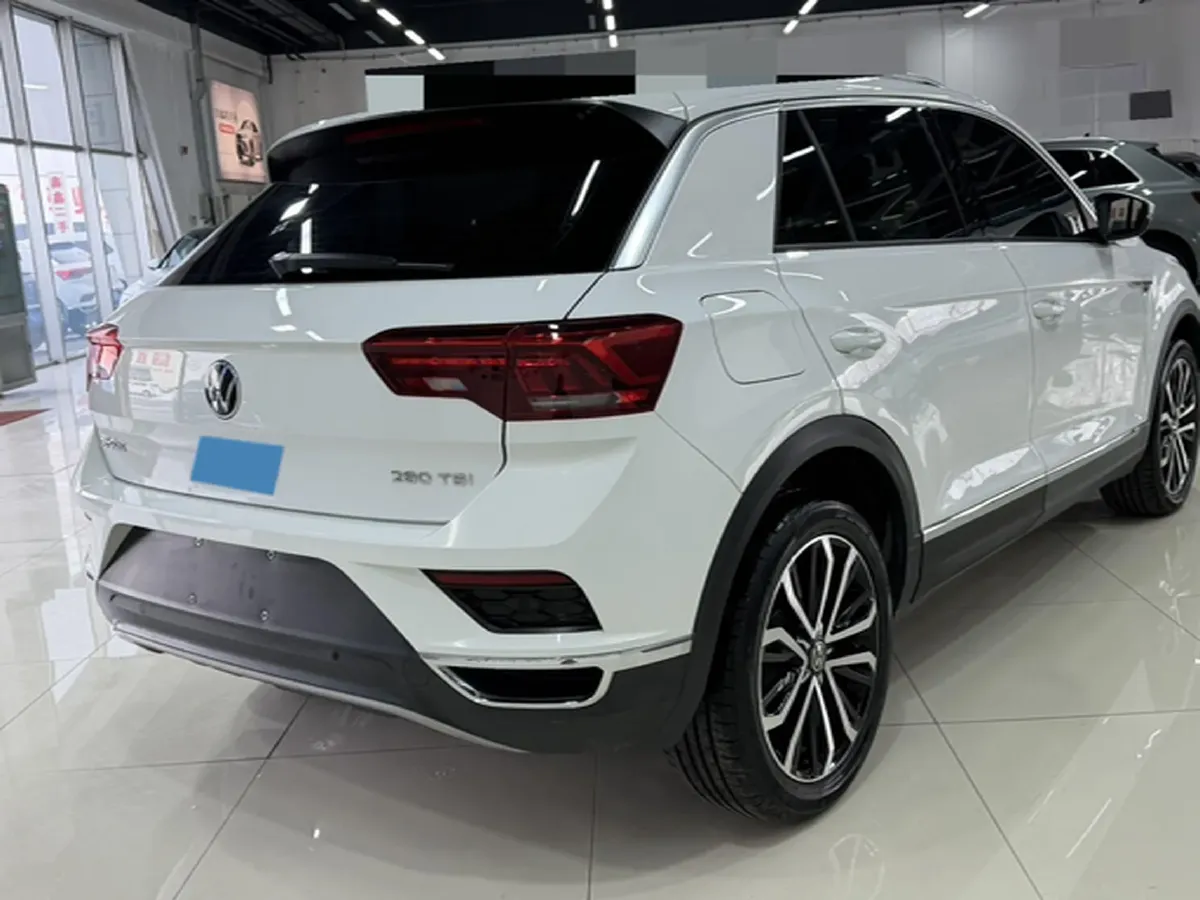 2022 Volkswagen T-Roc 1.4T 150HP L4 7DCT,autocango,china used car exporter,china ev exporter,chinese used car exporter,chinese used ev exporter