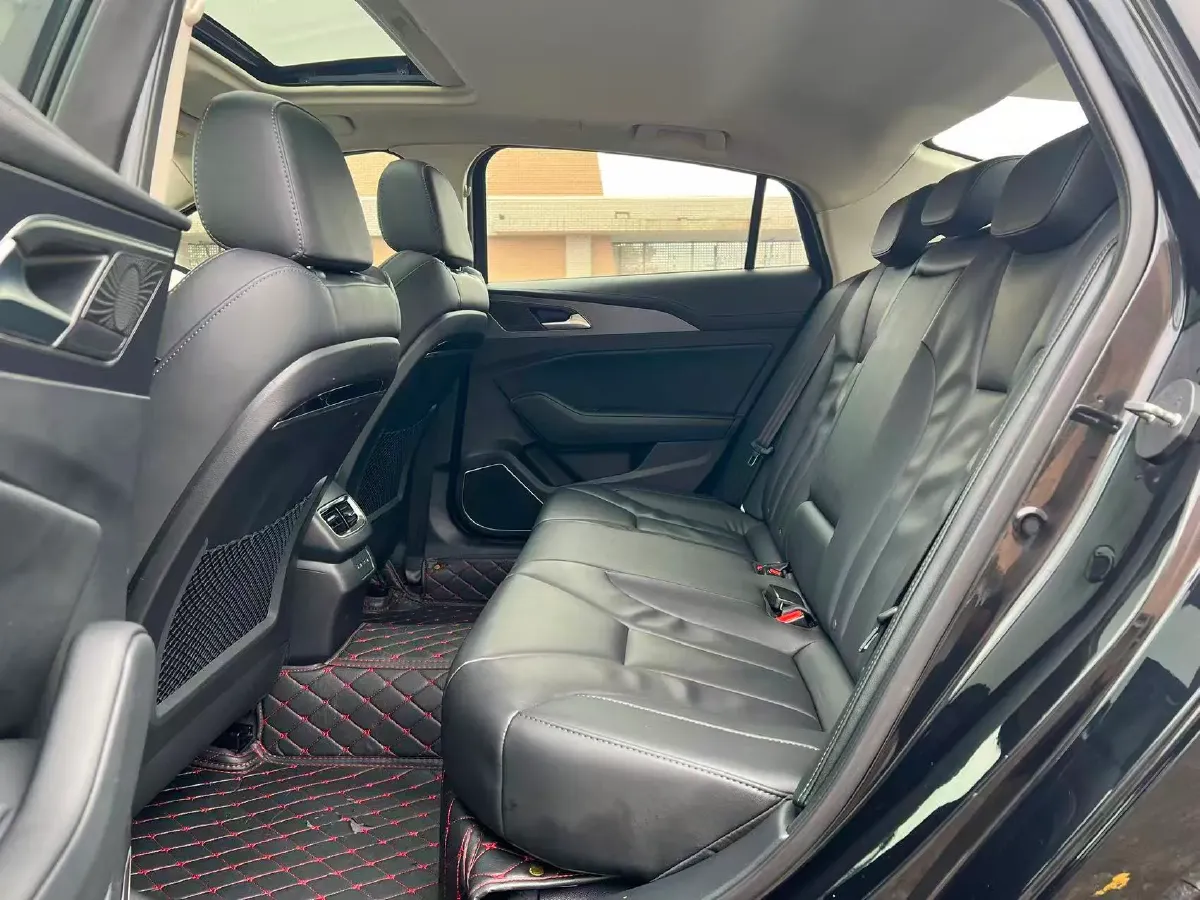 2022 HongQi H5 1.5T 169HP L4 7DCT,autocango,china used car exporter,china ev exporter,chinese used car exporter,chinese used ev exporter