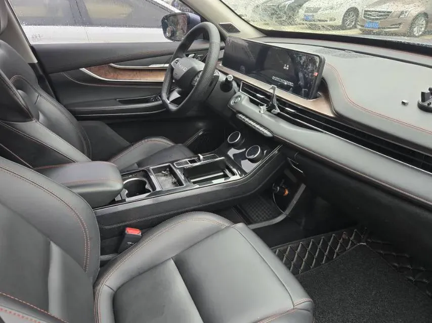 2020 Soueast DX7 1.5T 197HP L4 7DCT,autocango,china used car exporter,china ev exporter,chinese used car exporter,chinese used ev exporter