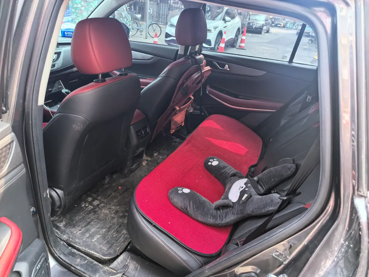 2022 ChangAn CS75 1.5T 180HP L4 6MT,autocango,china used car exporter,china ev exporter,chinese used car exporter,chinese used ev exporter