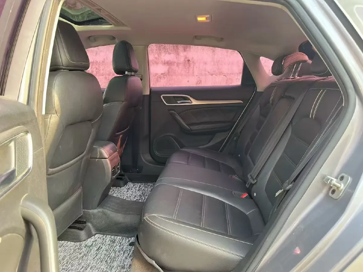 2017 MG MG6 1.5T 169HP L4 6MT,autocango,china used car exporter,china ev exporter,chinese used car exporter,chinese used ev exporter