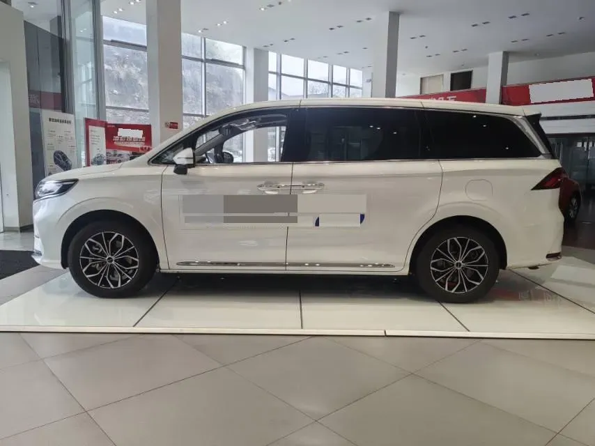 2025 Roewe iMAX8 1.5T 150HP L4 1DHT PHEV 24.7KWH,autocango,china used car exporter,china ev exporter,chinese used car exporter,chinese used ev exporter