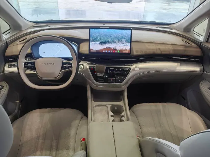 2025 Roewe iMAX8 1.5T 150HP L4 1DHT PHEV 24.7KWH,autocango,china used car exporter,china ev exporter,chinese used car exporter,chinese used ev exporter