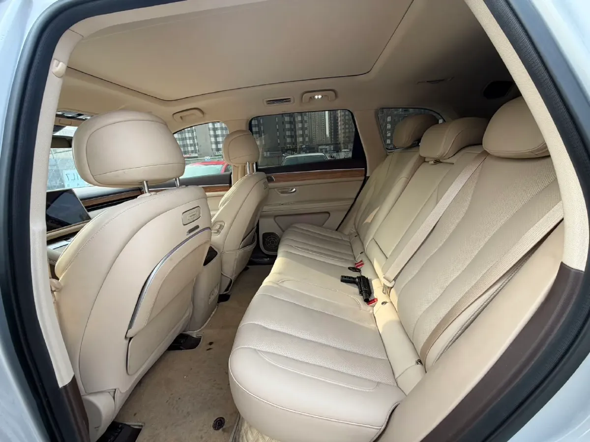 2024 AITO AITO M7 1.5T 152HP L4 REEV 42KWH,autocango,china used car exporter,china ev exporter,chinese used car exporter,chinese used ev exporter