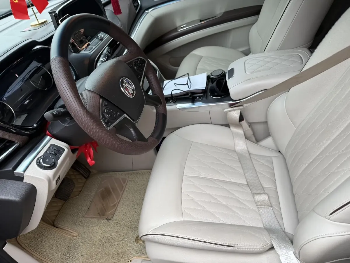 2021 Buick GL8 2.0T 237HP L4 9AT,autocango,china used car exporter,china ev exporter,chinese used car exporter,chinese used ev exporter