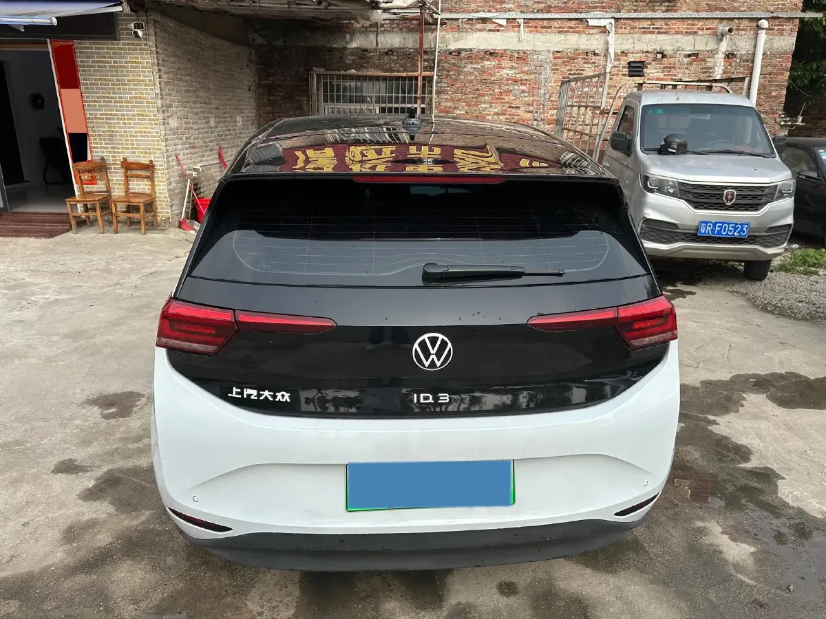2023 Volkswagen ID.3 BEV 52.8KWH,autocango,china used car exporter,china ev exporter,chinese used car exporter,chinese used ev exporter