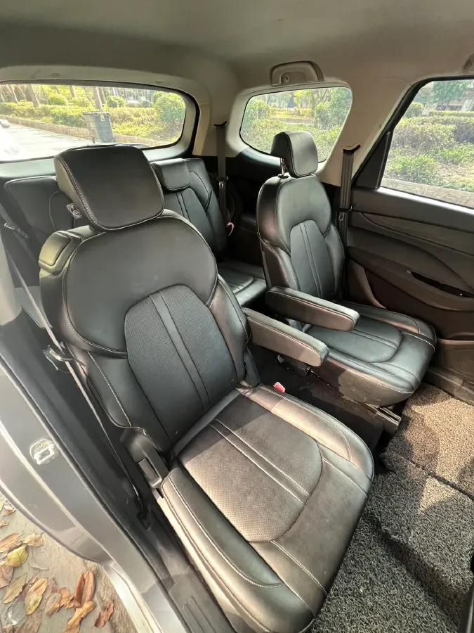 2018 BaoJun 360 1.5L 112HP L4 6MT,autocango,china used car exporter,china ev exporter,chinese used car exporter,chinese used ev exporter