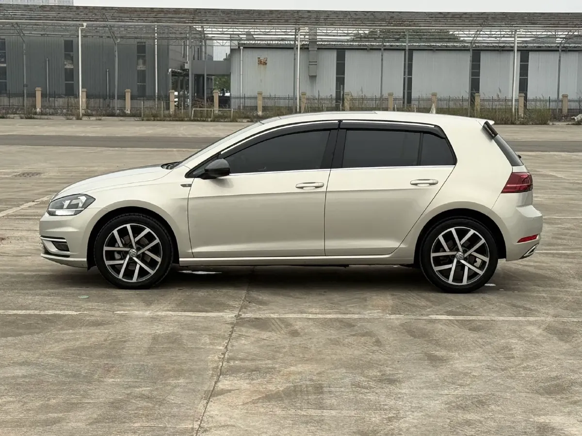 2018 Volkswagen Golf 1.4T 131HP L4 7DCT,autocango,china used car exporter,china ev exporter,chinese used car exporter,chinese used ev exporter