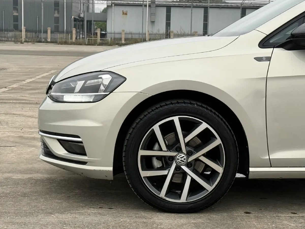 2018 Volkswagen Golf 1.4T 131HP L4 7DCT,autocango,china used car exporter,china ev exporter,chinese used car exporter,chinese used ev exporter