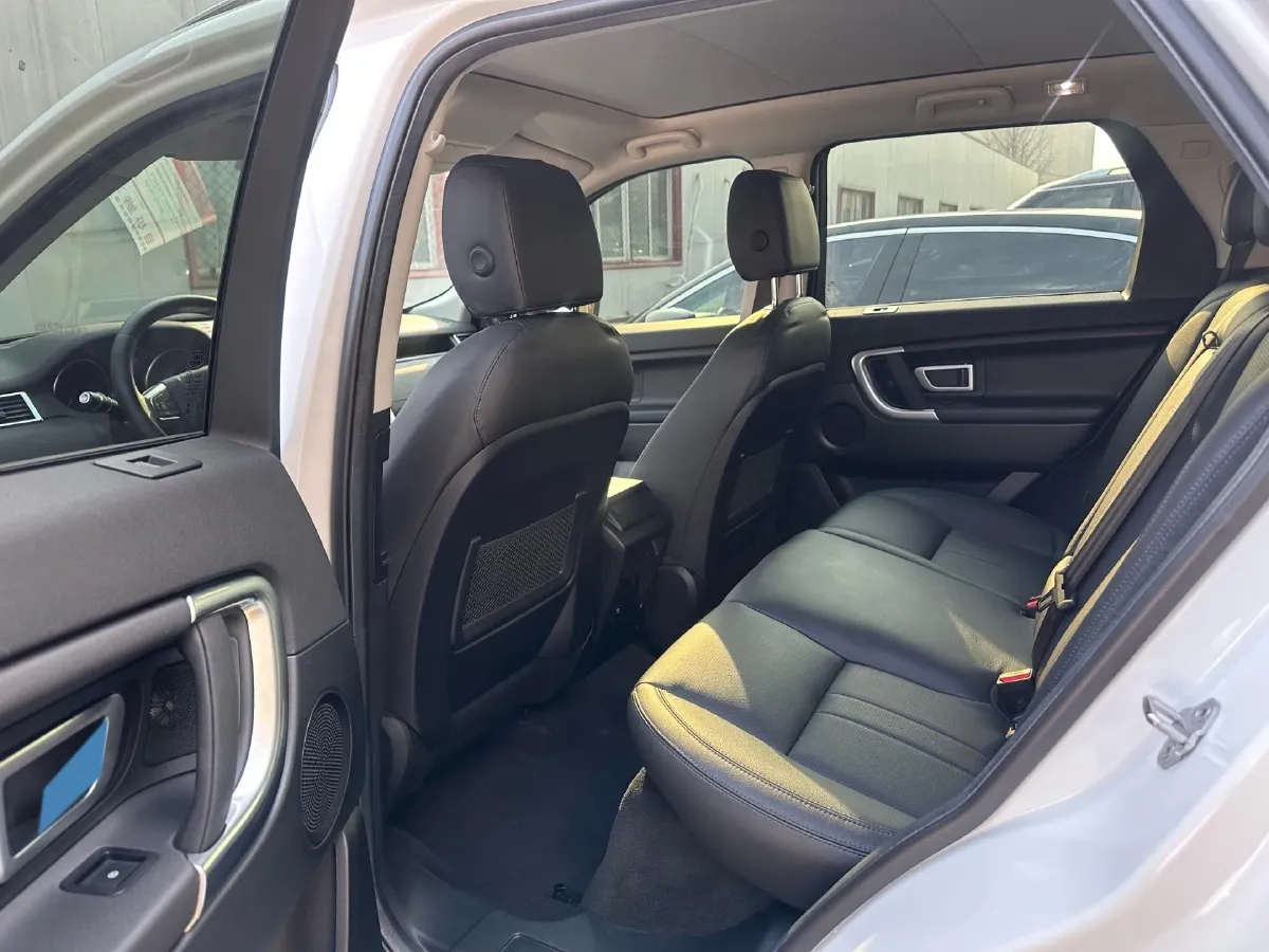 2019 Land Rover Discovery Sport 2.0T 241HP L4 9AT,autocango,china used car exporter,china ev exporter,chinese used car exporter,chinese used ev exporter