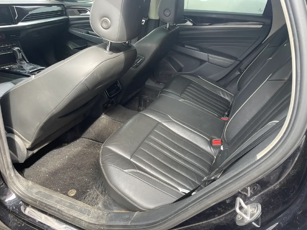 2021 Volkswagen Passat 2.0T 186HP L4 7DCT,autocango,china used car exporter,china ev exporter,chinese used car exporter,chinese used ev exporter