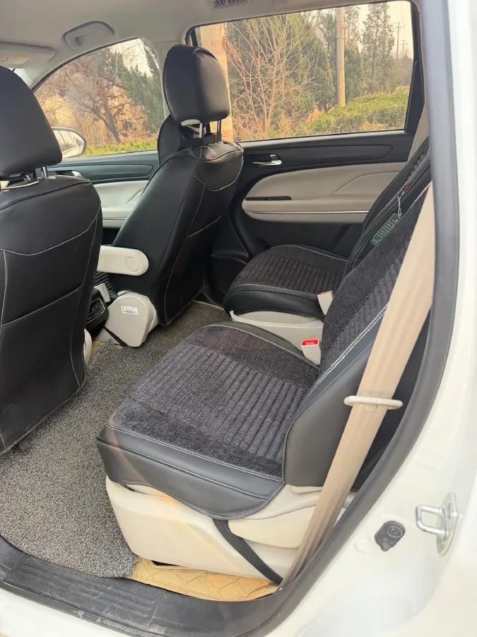 2021 GAC Trumpchi M6 1.5T 169HP L4 7DCT,autocango,china used car exporter,china ev exporter,chinese used car exporter,chinese used ev exporter