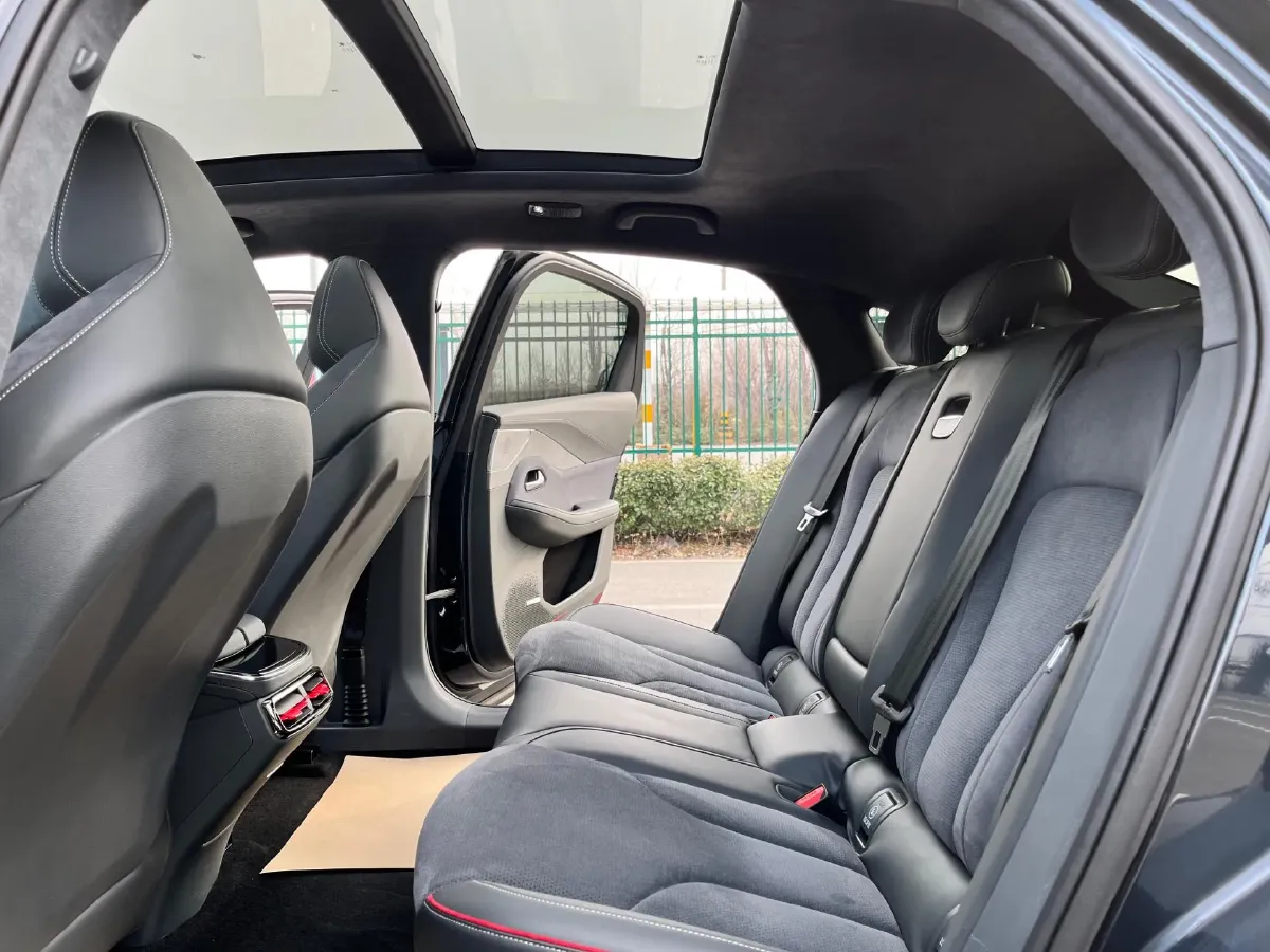 2022 ARCFOX αS BEV 74.5KWH,autocango,china used car exporter,china ev exporter,chinese used car exporter,chinese used ev exporter