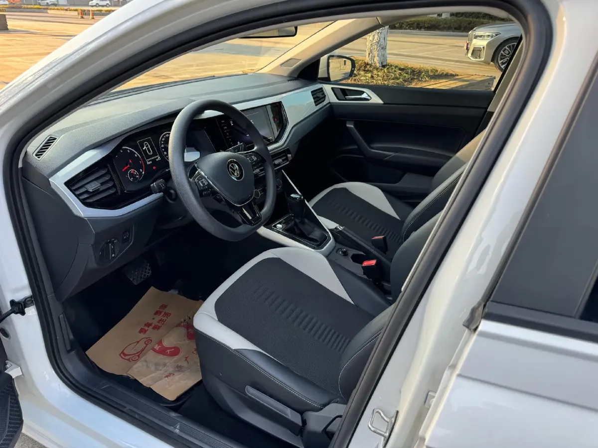 2021 Haval H6 1.5T 169HP L4 7DCT,autocango,china used car exporter,china ev exporter,chinese used car exporter,chinese used ev exporter