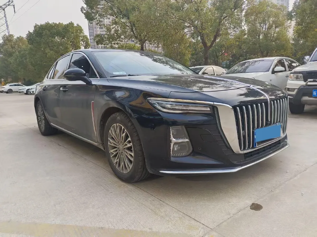 2023 HongQi H5 2.0T 224HP L4 8AT,autocango,china used car exporter,china ev exporter,chinese used car exporter,chinese used ev exporter