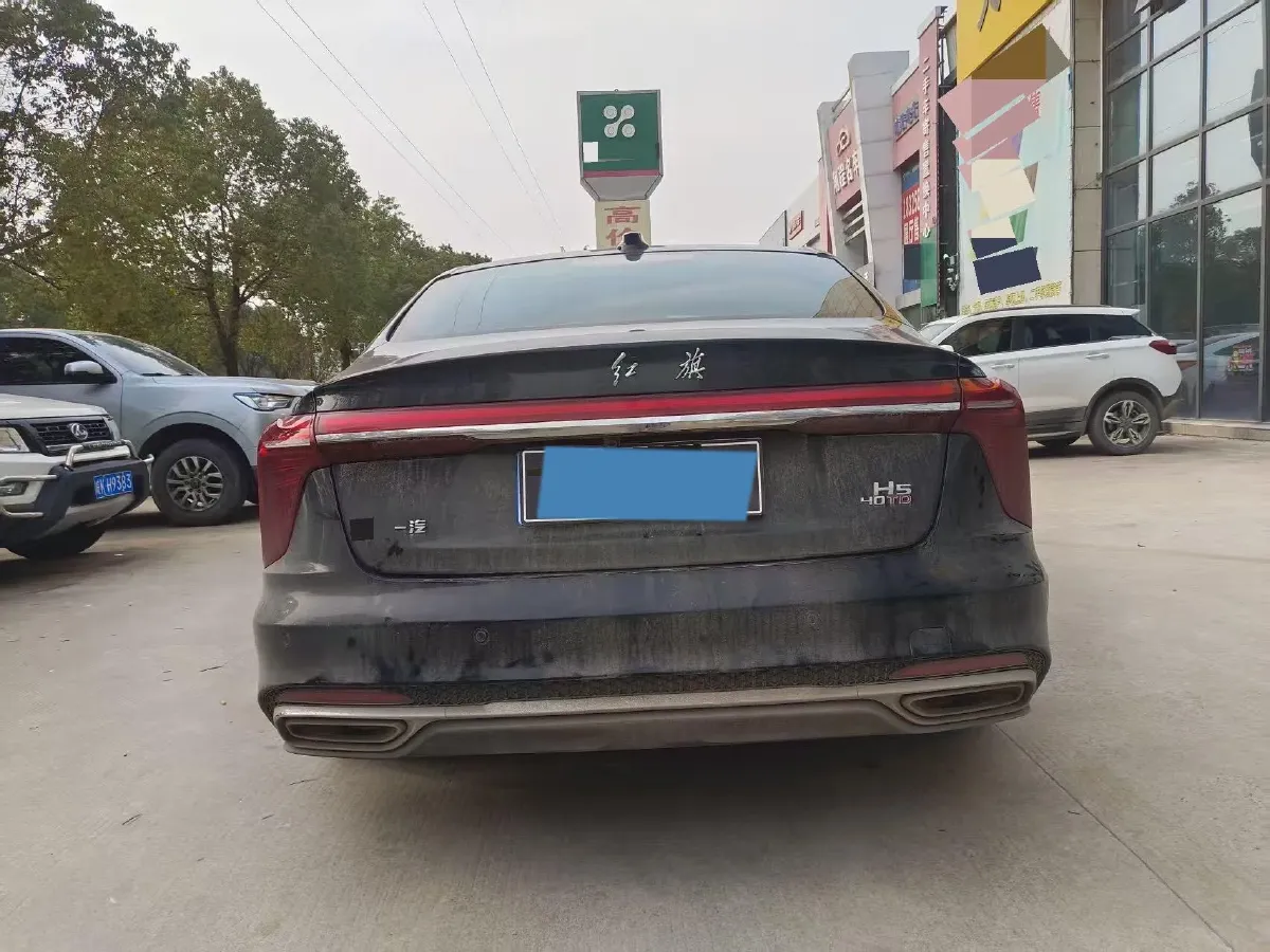 2023 HongQi H5 2.0T 224HP L4 8AT,autocango,china used car exporter,china ev exporter,chinese used car exporter,chinese used ev exporter
