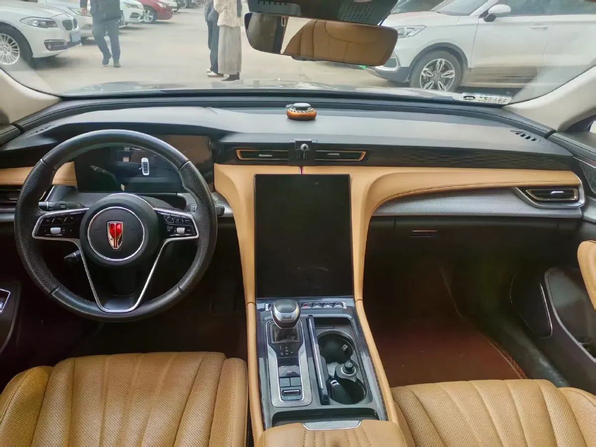 2023 HongQi H5 2.0T 224HP L4 8AT,autocango,china used car exporter,china ev exporter,chinese used car exporter,chinese used ev exporter