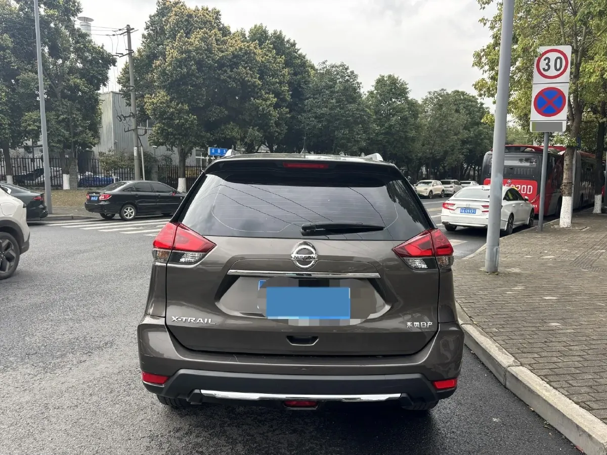 2021 Nissan X-Trail 2.0L 151HP L4 CVT,autocango,china used car exporter,china ev exporter,chinese used car exporter,chinese used ev exporter