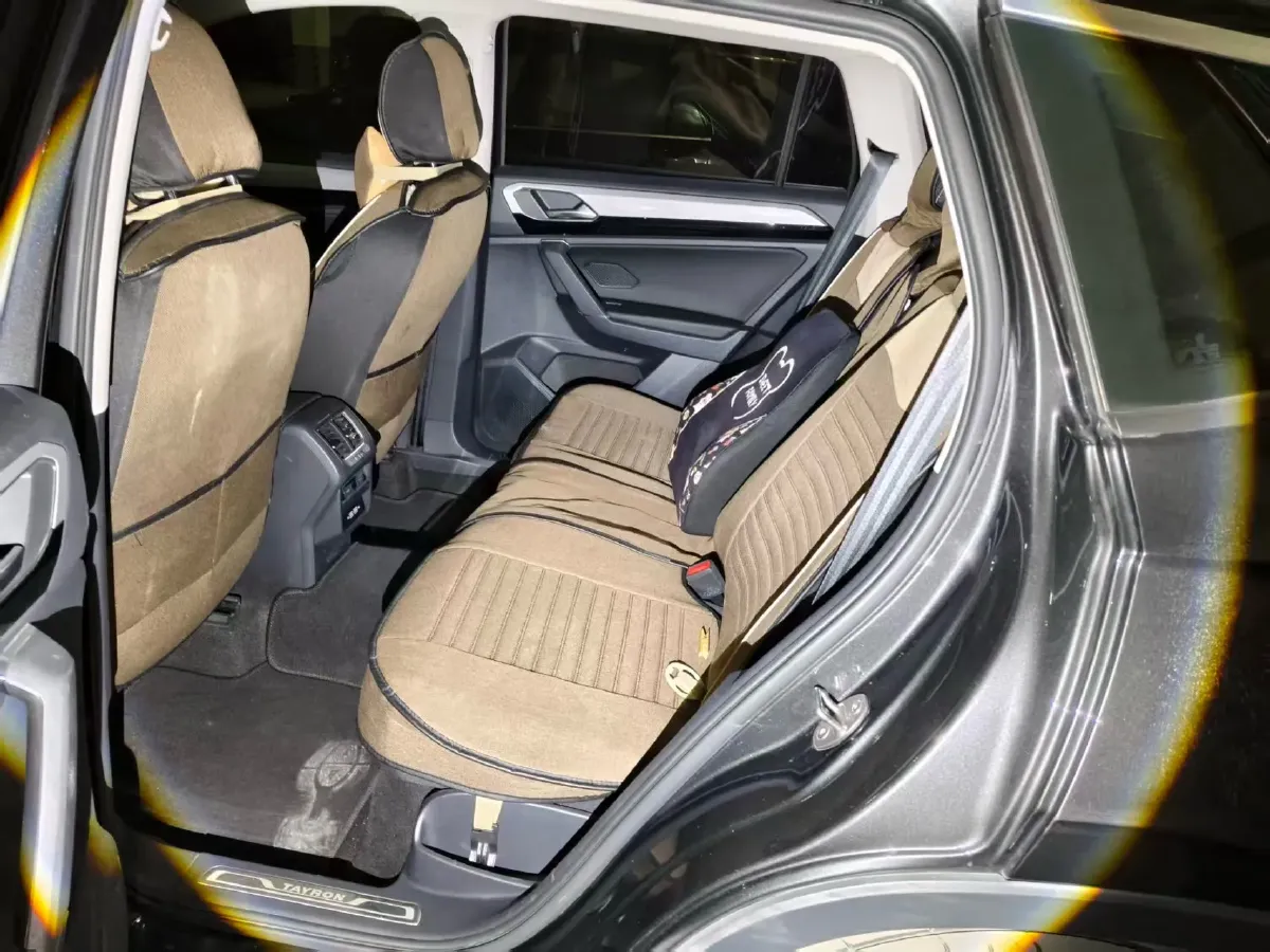 2019 Jeep Cherokee 2.0T 234HP L4 9AT,autocango,china used car exporter,china ev exporter,chinese used car exporter,chinese used ev exporter