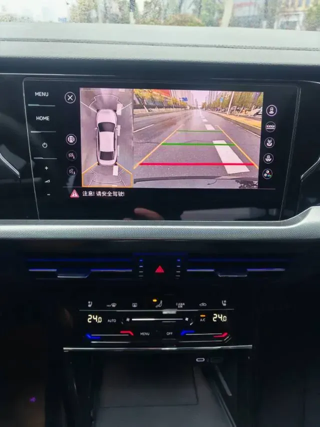 2024 Volkswagen Passat 2.0T 220HP L4 7DCT,autocango,china used car exporter,china ev exporter,chinese used car exporter,chinese used ev exporter