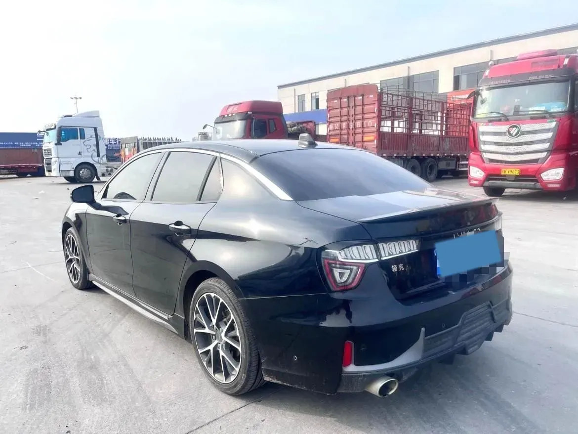 2018 Toyota C-HR 2.0L 171HP L4 CVT,autocango,china used car exporter,china ev exporter,chinese used car exporter,chinese used ev exporter