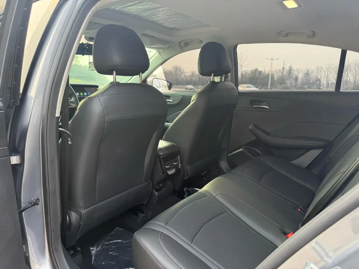 2026 Roewe i5 1.5L 129HP L4 CVT,autocango,china used car exporter,china ev exporter,chinese used car exporter,chinese used ev exporter