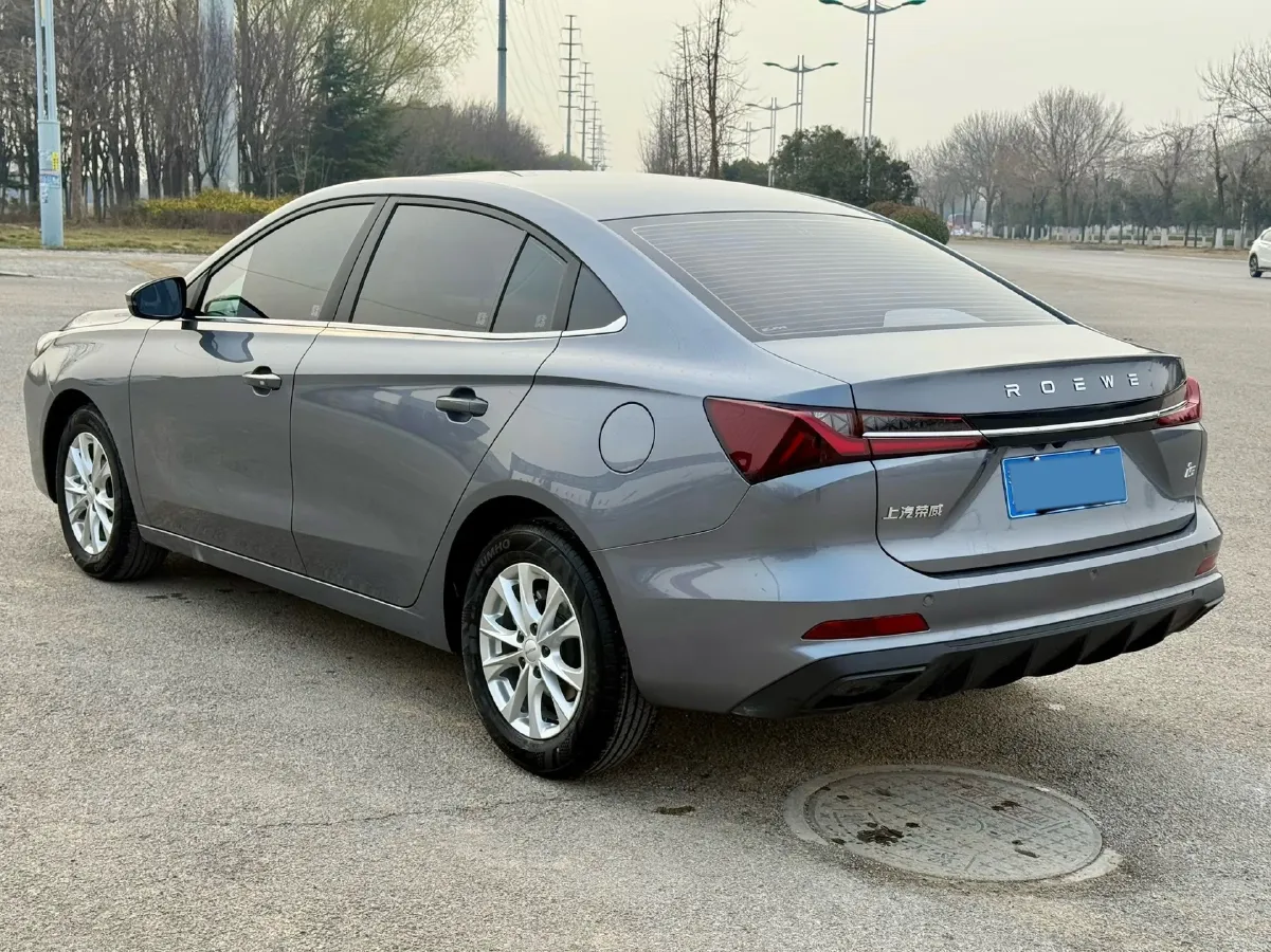 2026 Roewe i5 1.5L 129HP L4 CVT,autocango,china used car exporter,china ev exporter,chinese used car exporter,chinese used ev exporter