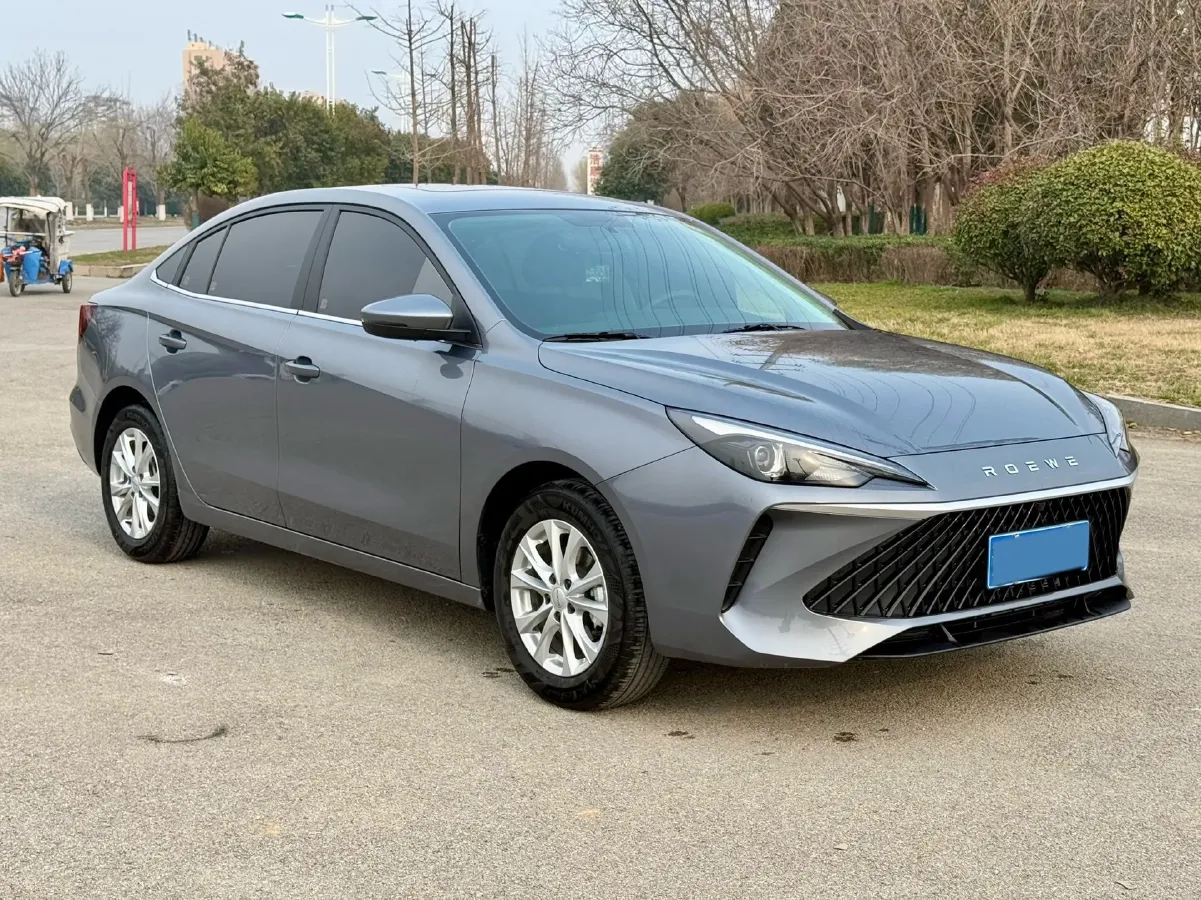 2026 Roewe i5 1.5L 129HP L4 CVT,autocango,china used car exporter,china ev exporter,chinese used car exporter,chinese used ev exporter