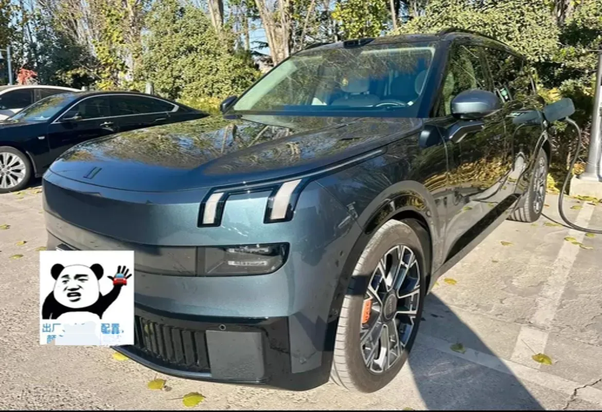 2025 LYNK&CO 900 2.0T 254HP L4 3DHT PHEV,autocango,china used car exporter,china ev exporter,chinese used car exporter,chinese used ev exporter