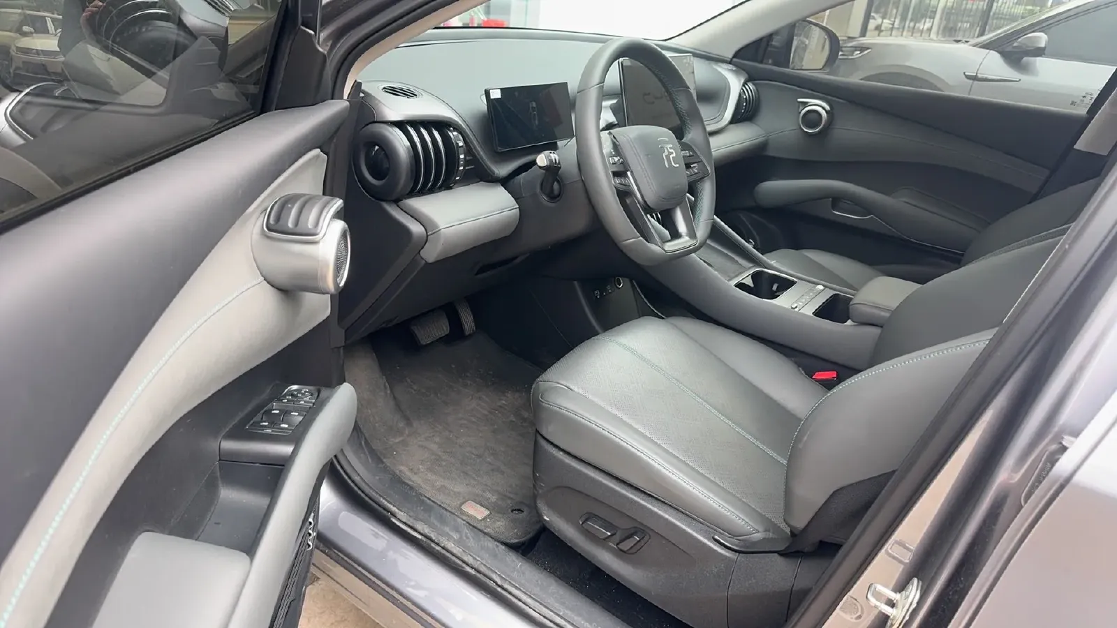 2025 BYD Yuan Plus BEV 60.48KWH,autocango,china used car exporter,china ev exporter,chinese used car exporter,chinese used ev exporter