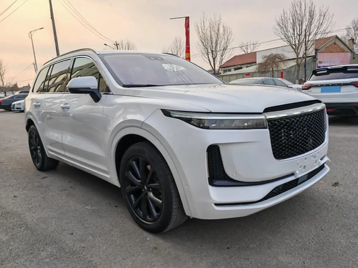 2020 Li ONE Range Extended 131HP REEV 40.5KWH,autocango,china used car exporter,china ev exporter,chinese used car exporter,chinese used ev exporter