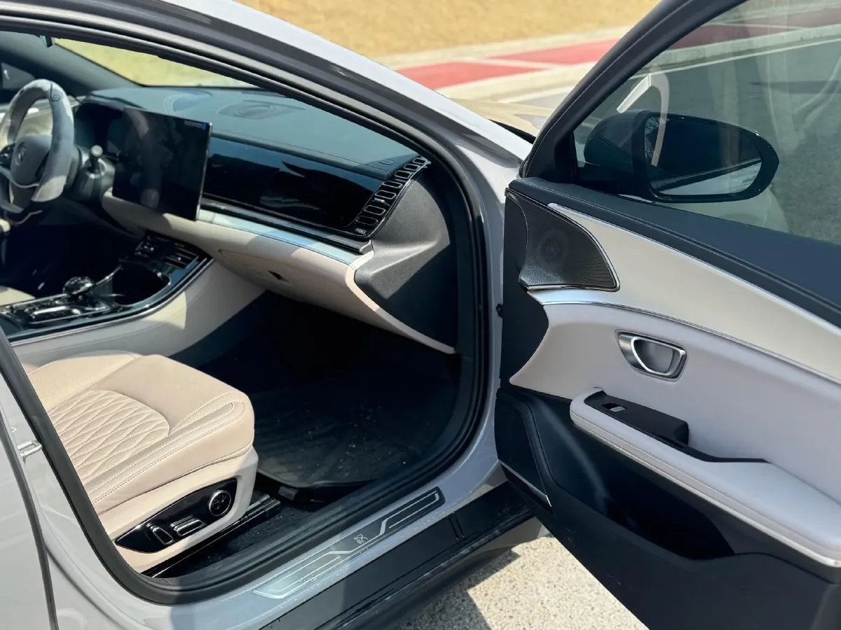 2025 BYD Han BEV 60.48KWH,autocango,china used car exporter,china ev exporter,chinese used car exporter,chinese used ev exporter