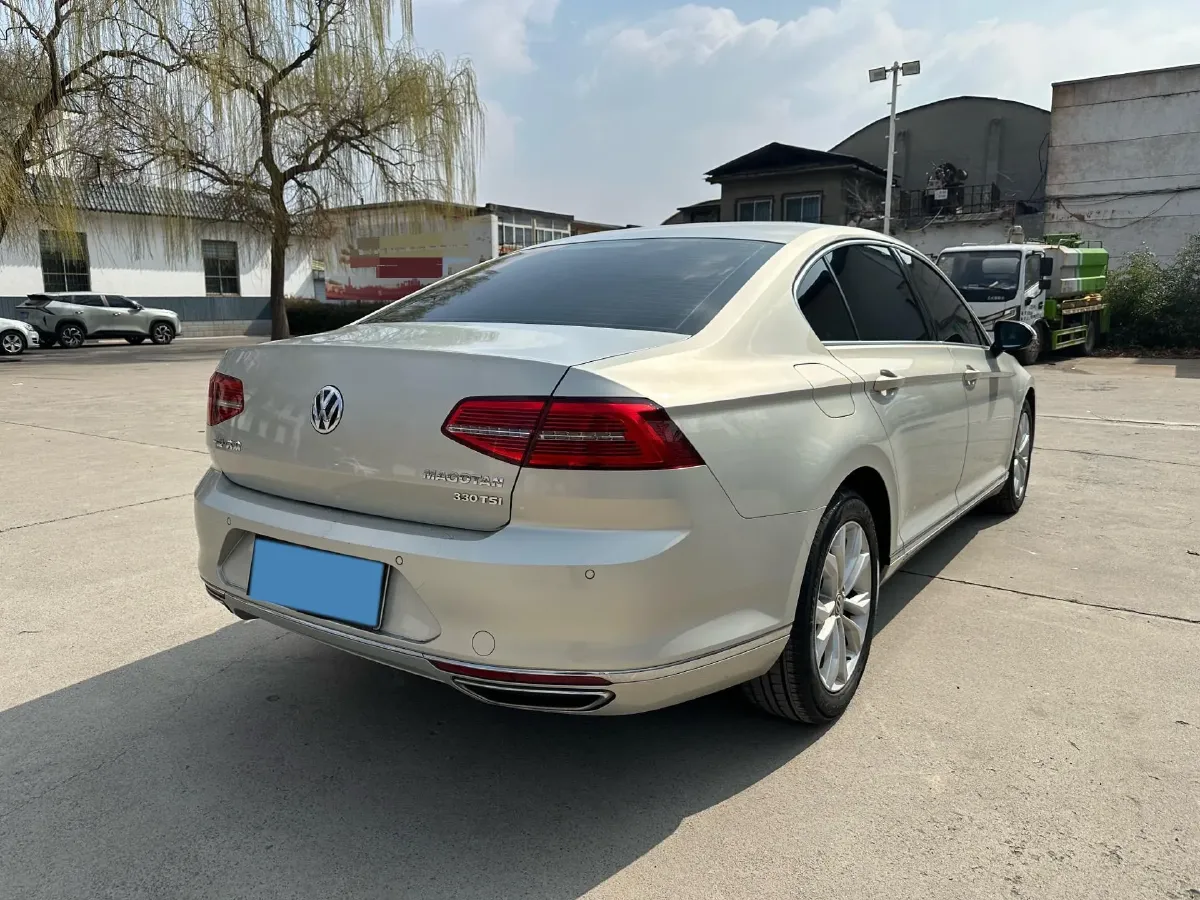2018 Volkswagen Magotan 1.8T 180HP L4 7DCT,autocango,china used car exporter,china ev exporter,chinese used car exporter,chinese used ev exporter