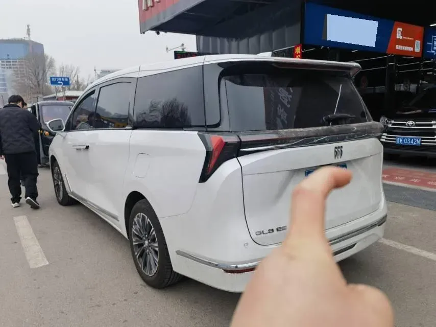 2025 Buick GL8 2.0T 237HP L4 9AT,autocango,china used car exporter,china ev exporter,chinese used car exporter,chinese used ev exporter