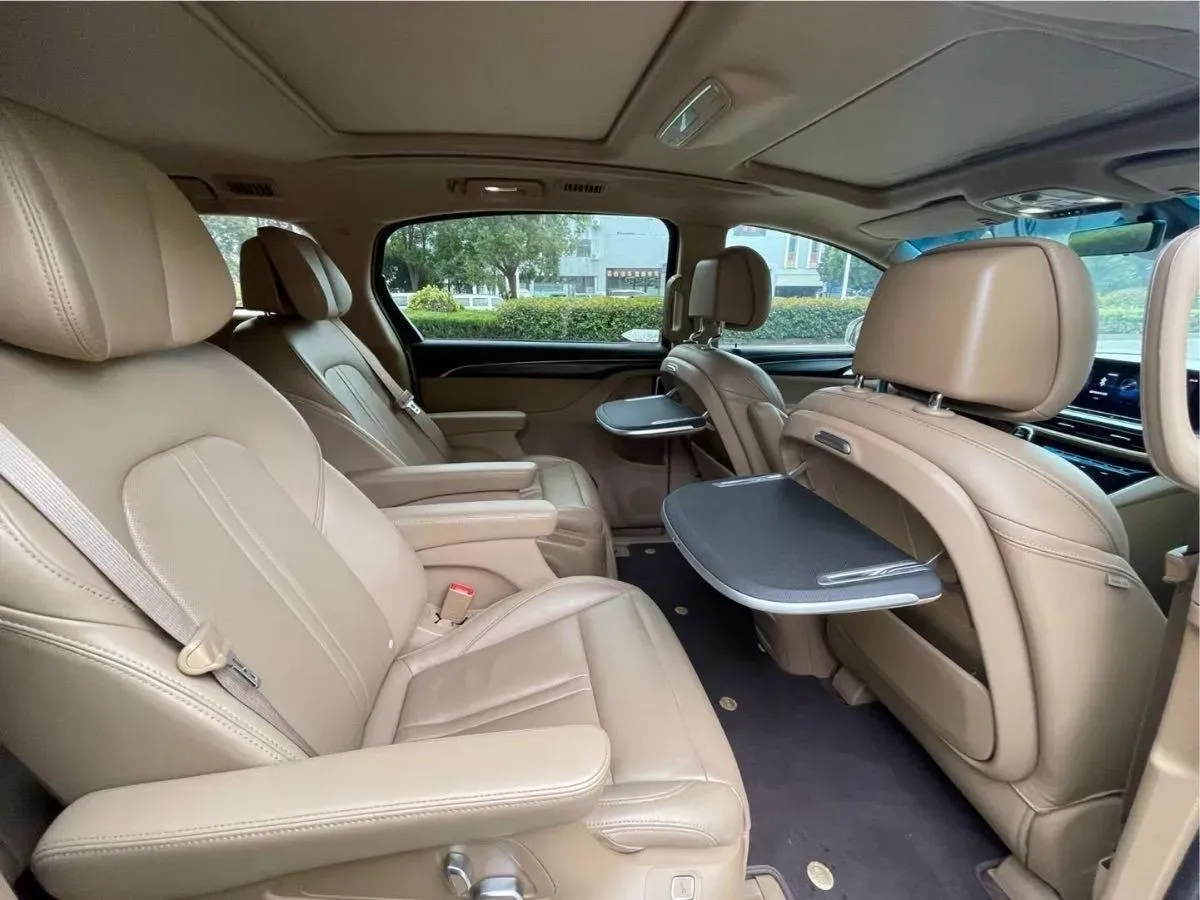 2020 Buick GL8 2.0T 237HP L4 9AT,autocango,china used car exporter,china ev exporter,chinese used car exporter,chinese used ev exporter