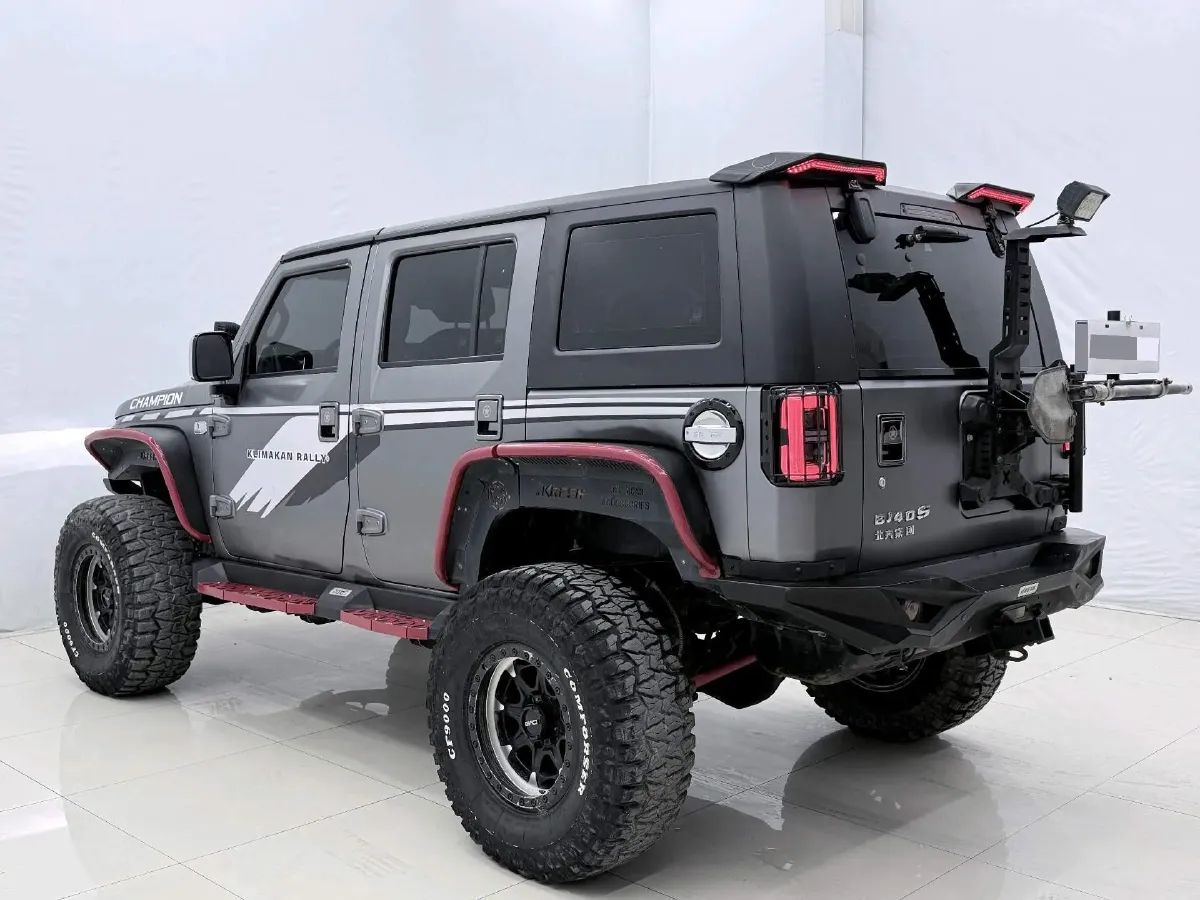 2021 Beijing BJ40 2.0T 224HP L4 8AT,autocango,china used car exporter,china ev exporter,chinese used car exporter,chinese used ev exporter