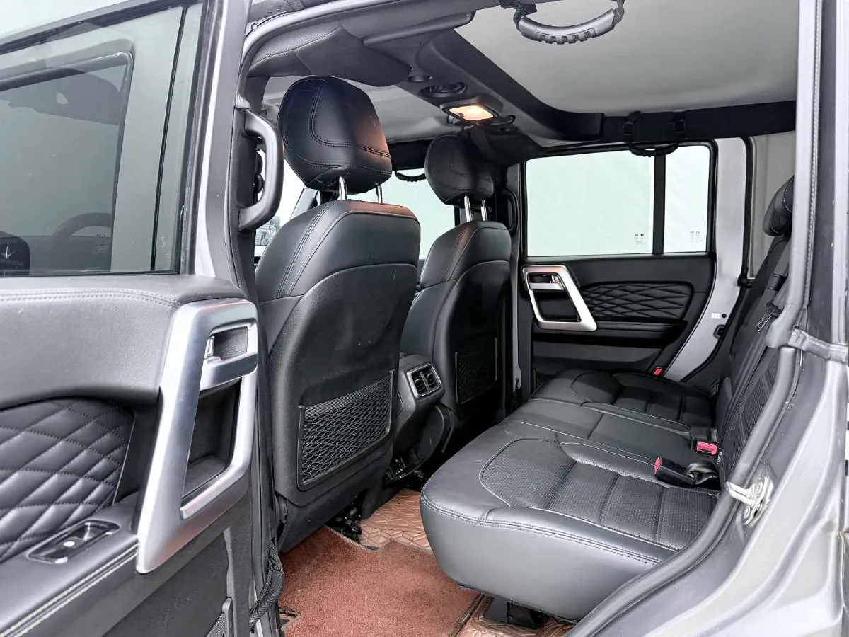 2021 Beijing BJ40 2.0T 224HP L4 8AT,autocango,china used car exporter,china ev exporter,chinese used car exporter,chinese used ev exporter