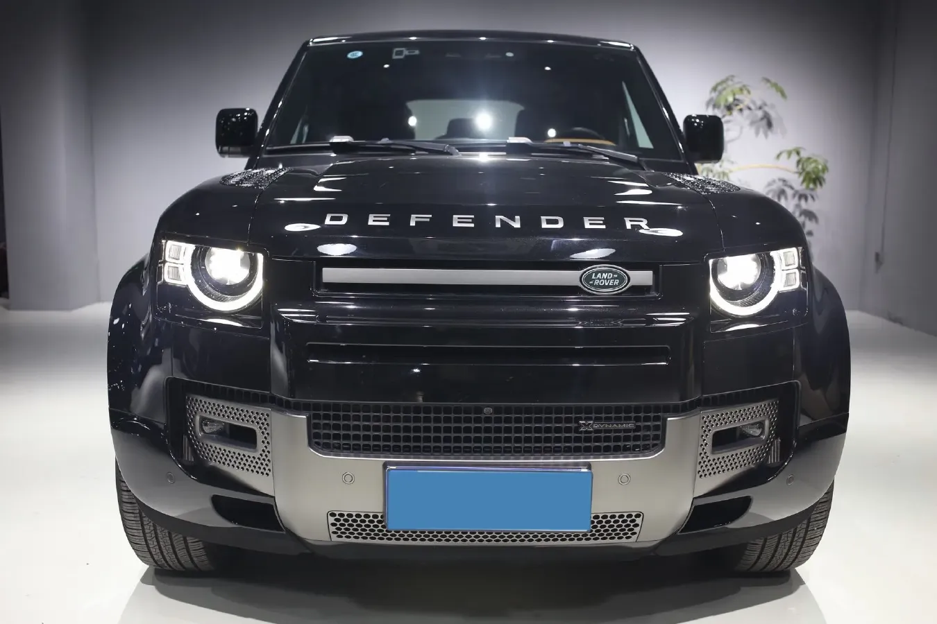 2023 Land Rover Defender 3.0T 400HP L6 8AT,autocango,china used car exporter,china ev exporter,chinese used car exporter,chinese used ev exporter