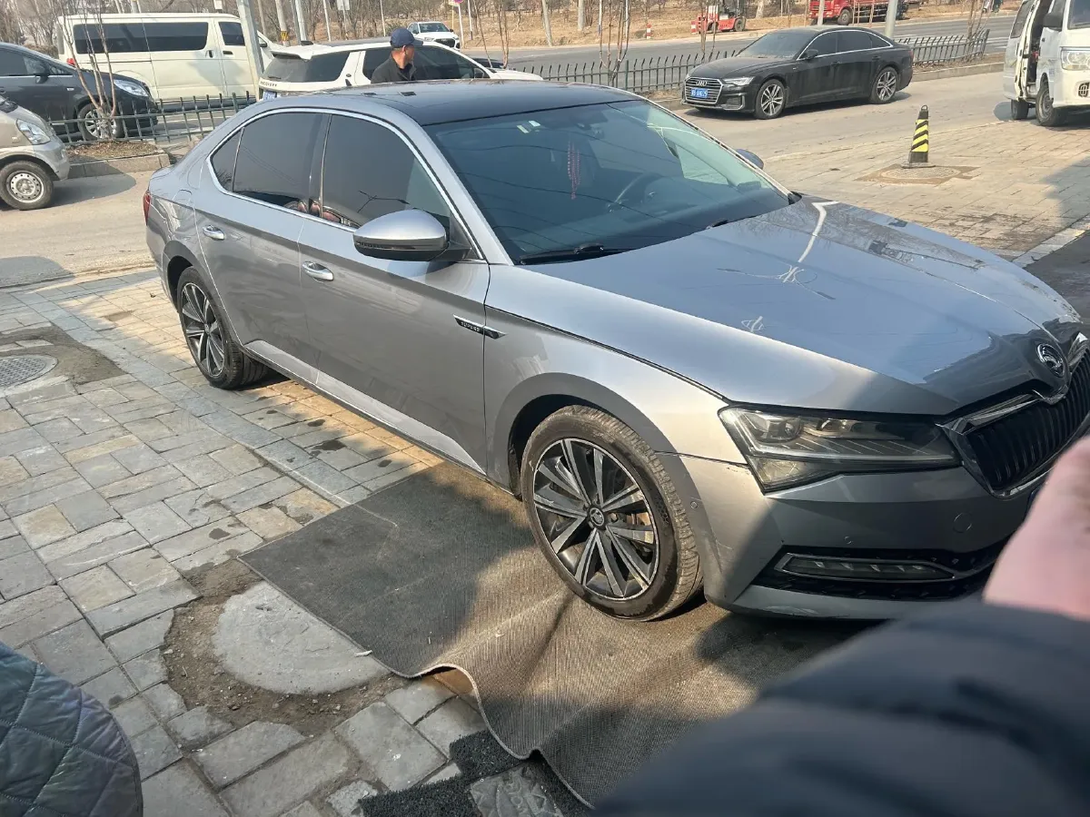 2019 Honda CR-V 2.0L 146HP L4 E-CVT Hybrid,autocango,china used car exporter,china ev exporter,chinese used car exporter,chinese used ev exporter